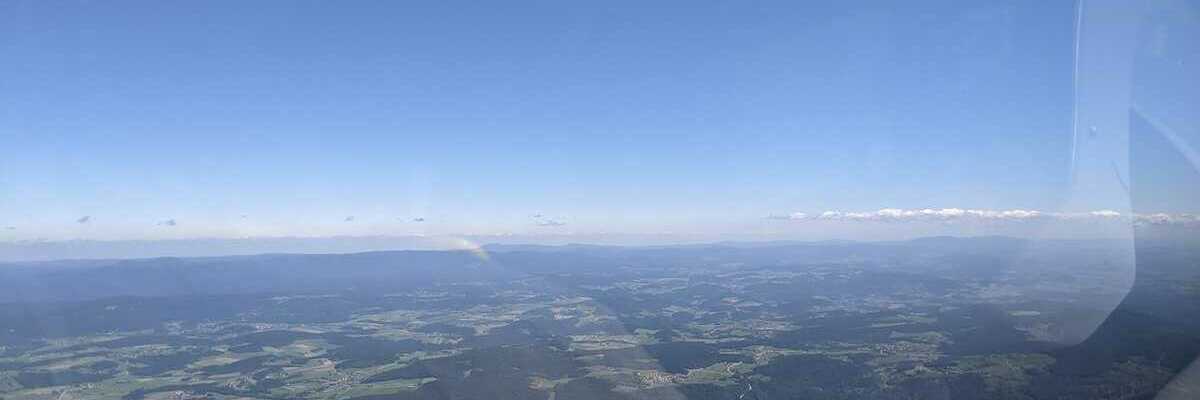 Verortung via Georeferenzierung der Kamera: Aufgenommen in der Nähe von Deggendorf, Deutschland in 2000 Meter